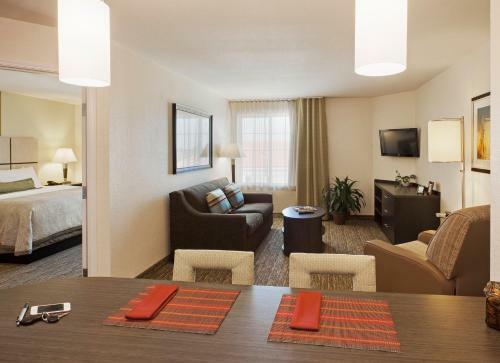 Hotel Candlewood Suites Independence
