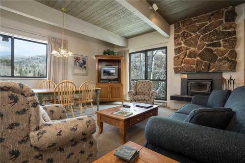 Storm Meadows Club B Condominiums - Cb319