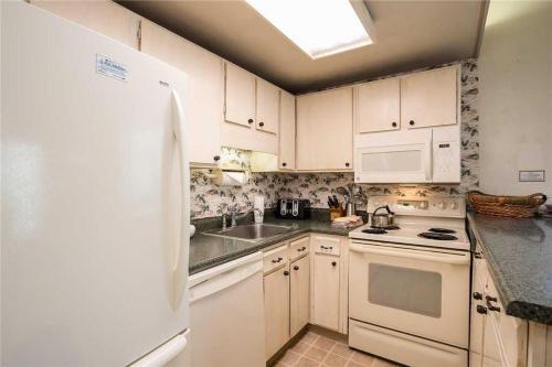 Storm Meadows Club B Condominiums - Cb319