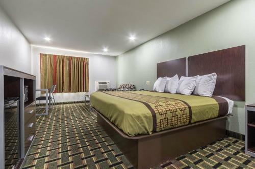 Motel Scottish Inn And Suites Tomball