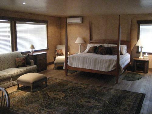 Bed & Breakfast Canyon Vista Lodge