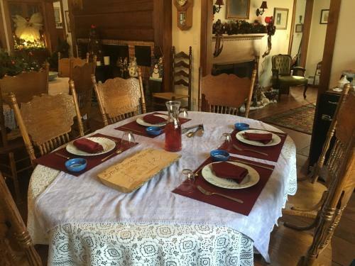 Timber Post Bed & Breakfast