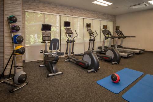 Hotel Courtyard By Marriott Hershey Chocolate Avenue