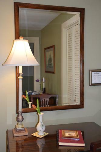 Martin Hill Inn Bed & Breakfast