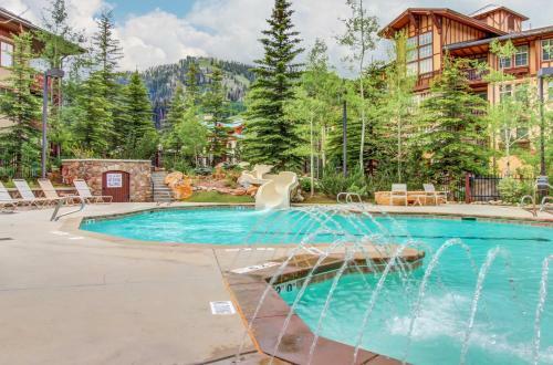 Eagle Springs East 107: Lady Fern Suite