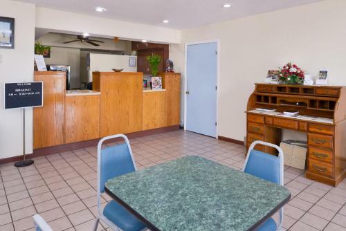 Motel Americas Best Value Inn Sullivan