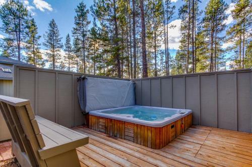 28 Cypress