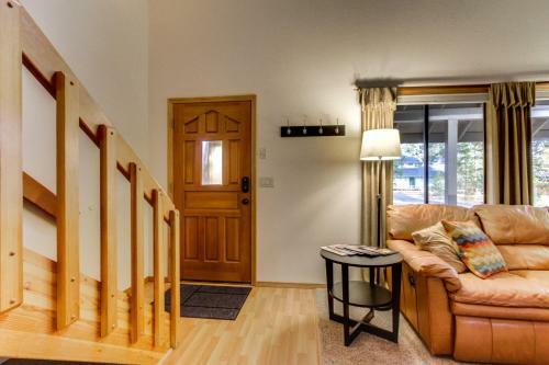 28 Cypress