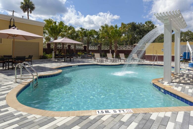 Hotel Courtyard By Marriott Deland Historic Downtown
