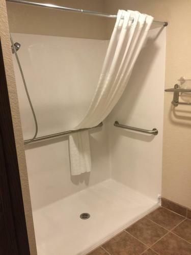 Hotel Cobblestone Inn & Suites - Maryville