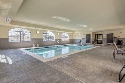 Hotel Staybridge Suites St. Louis-westport