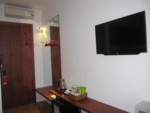 Hotel Kh�ch S?n Hi?p Y?n