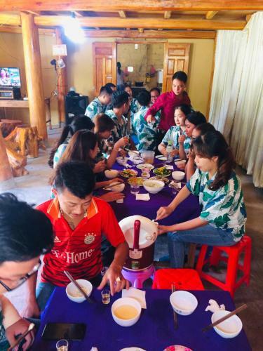 Bed & Breakfast C?c B?c Homestay