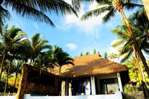 Hotel L'azure Resort And Spa