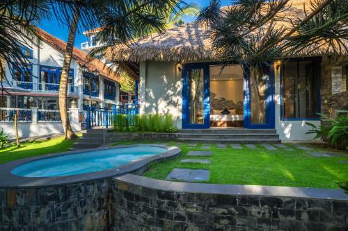 Hotel L'azure Resort And Spa