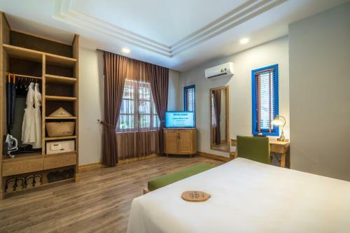 Hotel L'azure Resort And Spa