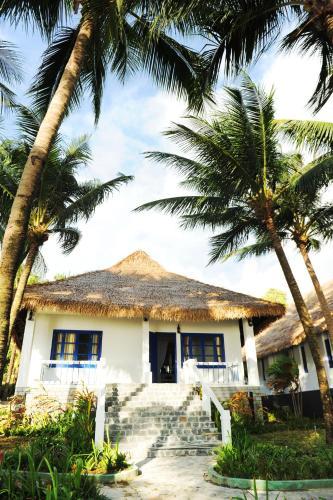Hotel L'azure Resort And Spa