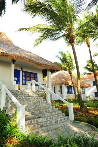 Hotel L'azure Resort And Spa