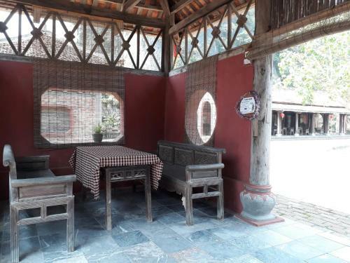 Vietnamese Ancient Village- Lang Viet Co Hotel