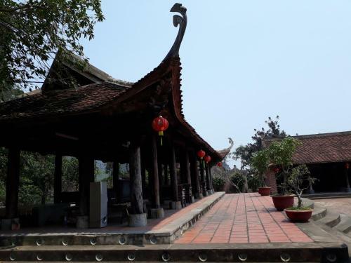 Vietnamese Ancient Village- Lang Viet Co Hotel