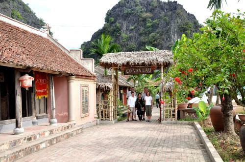 Vietnamese Ancient Village- Lang Viet Co Hotel