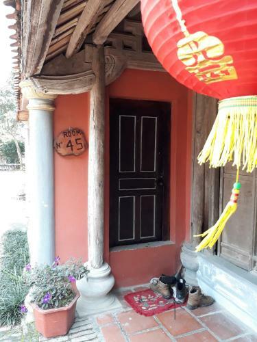 Vietnamese Ancient Village- Lang Viet Co Hotel