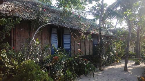 Hotel Whale Island Resort