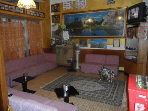 Hotel Albergo Motel Dosd�