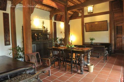 Moon Garden Homestay