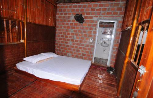 Cuc Phuong Hao Tham Homestay Hotel