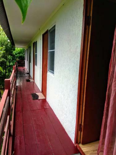 Hostal Guest House Kamelia