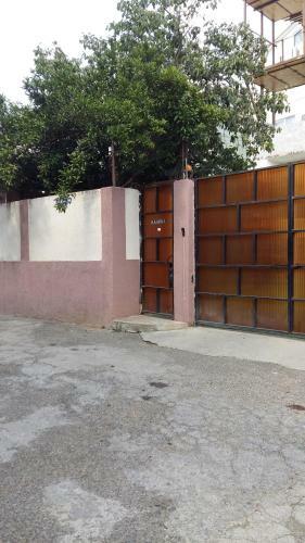 Hostal Kalina Guest House