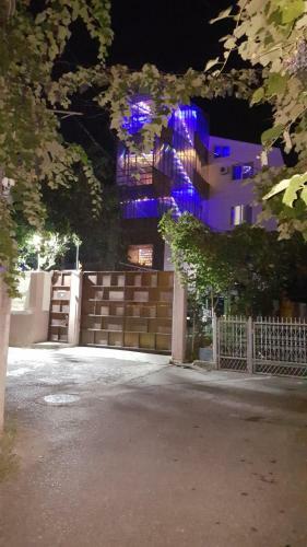 Hostal Kalina Guest House