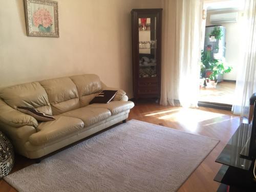 Apartment On Akademika Sakharaova