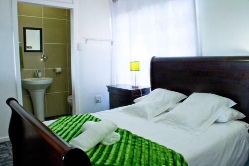 Hostal Sunrose Group Of Guesthouses