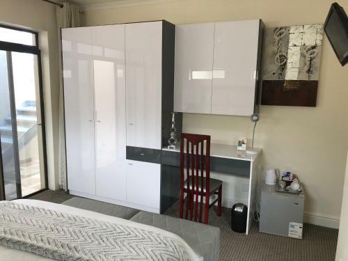 Coral Beach Bed & Breakfast