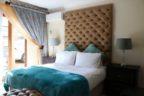 Hostal Lucette Boutique Guesthouse