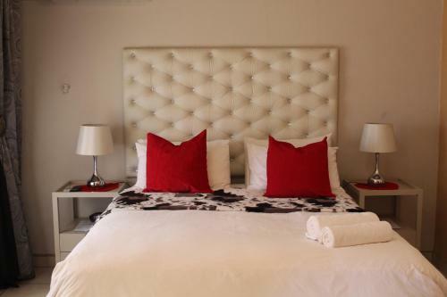 Hostal Lucette Boutique Guesthouse