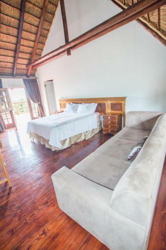 Hoyohoyo Koeltehuis Farm Lodge