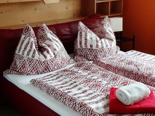 Hostal 'kleine Welt' Almpension & Gastst�berl