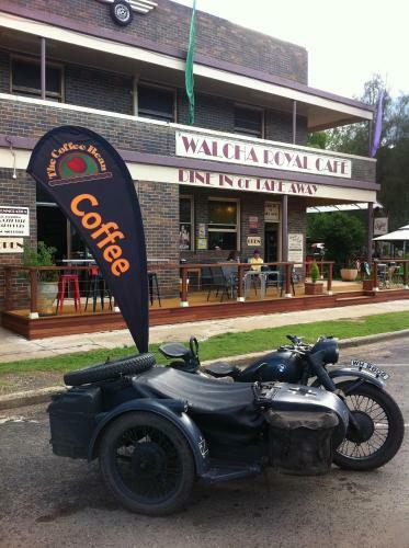 Hostal Walcha Royal Cafe & Accommodation