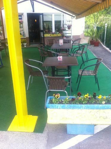 Motel Lunch & Bar