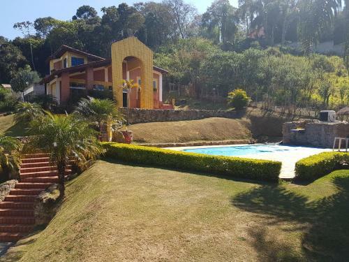 Casa Amarela Em Mairipor� Com Piscina Aquecida