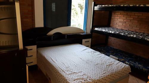 Casa Amarela Em Mairipor� Com Piscina Aquecida