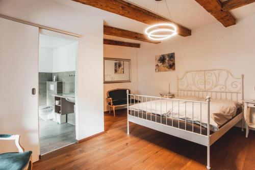 Hotel Demi-lune
