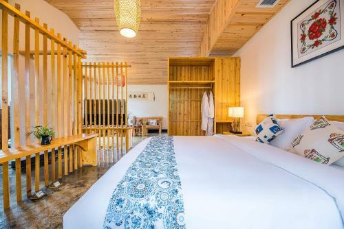 Hostal Floral Hotel � Homy Home Dujiangyan