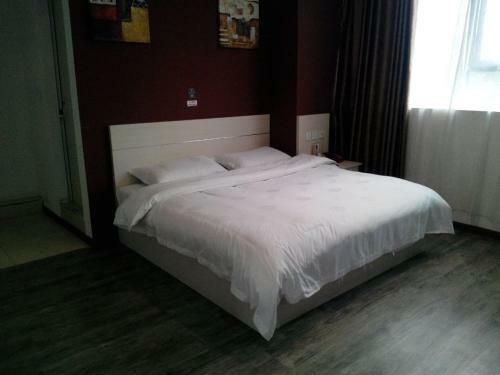 Junyi Hotel Jiangxi Xinyu Baoshi Park