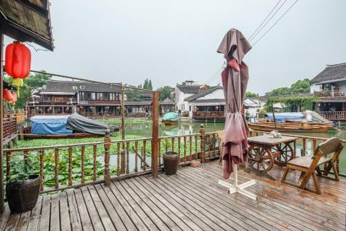 Guanshuiyi River Side Apartment