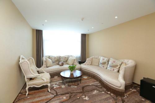 Ulanhot Mengjia Grand Hotel