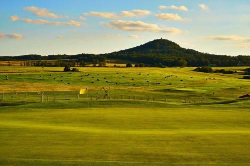 Hotel Golf Resort ?esk� L�pa